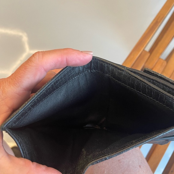 Gucci Monogram Bamboo Wallet - Picture 8 of 9